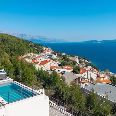 Villa Seaview Aria: Spectacular 3-bedroom Retreat *